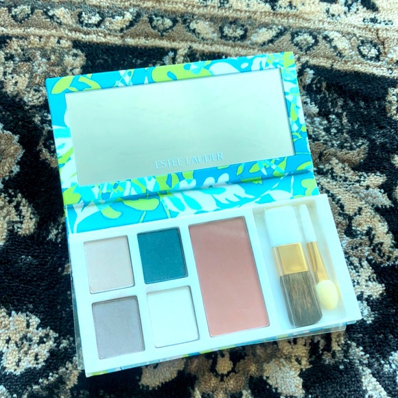 NWT: Estée Lauder with Lilly Pulitzer eyeshadow and blush set. - Picture 1 of 3